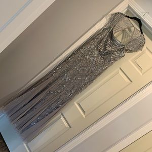 Adrianna Papell Cap Sleeve Beaded Gown size 10
